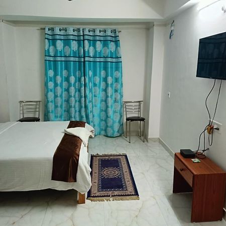 Hotel Atithi Grand Guwahati Ngoại thất bức ảnh