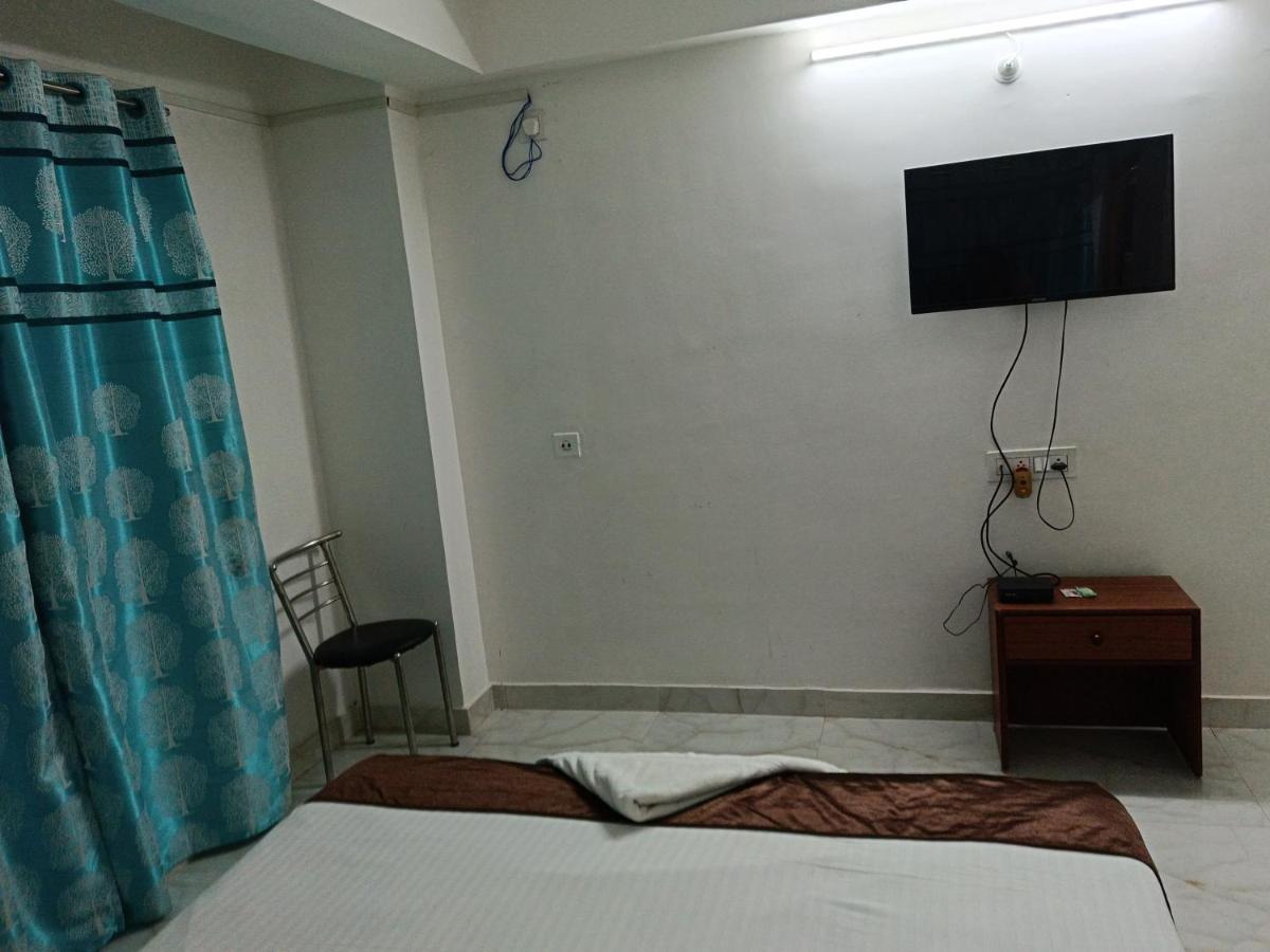 Hotel Atithi Grand Guwahati Ngoại thất bức ảnh