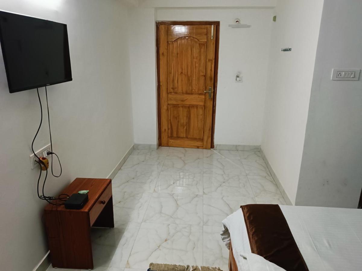 Hotel Atithi Grand Guwahati Ngoại thất bức ảnh